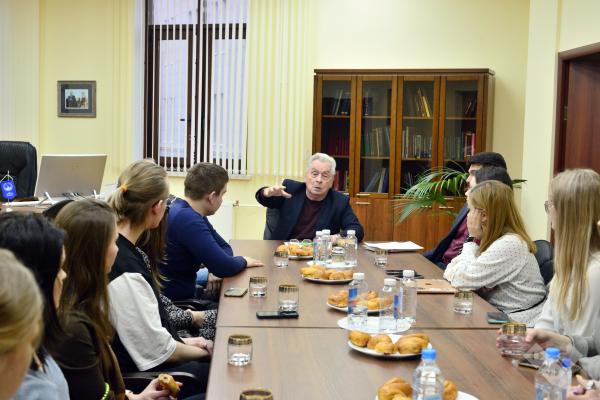 Встреча декана ФФМ академика В.А. Ткачука с представителями студенческих организаций