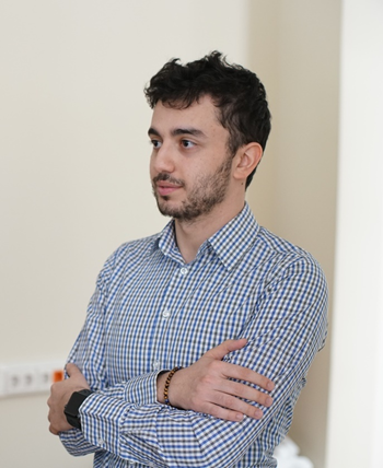 Студенту 5 курса Аллахвердиеву Э.С. присуждена медаль РАН Студенту 5 курса Аллахвердиеву Э.С. присуждена медаль РАН