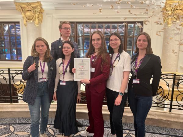Команда ФФМ заняла I место на VIII Международной студенческой олимпиаде по терапии «Золотой стетоскоп»