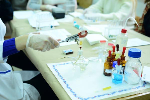 Состоялась Университетская суббота "Один день из жизни провизора: для будущих медиков"